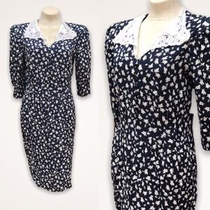 Vintage 80s Cottagecore Dress Blue Floral Print Lace Bib Collar 14 Petite/MEDIUM
